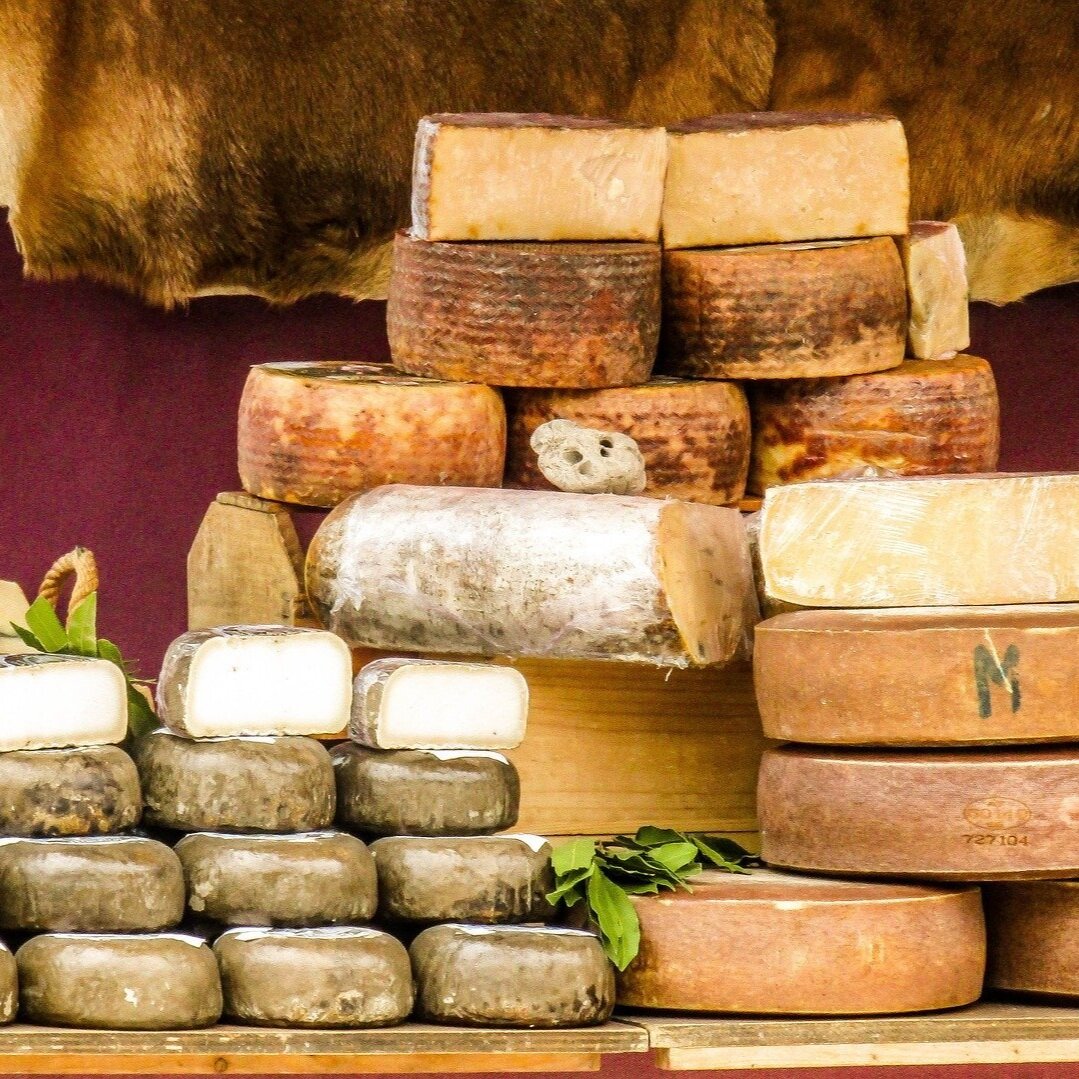 Different cheeses. Photo by VMonte13 on Pixabay