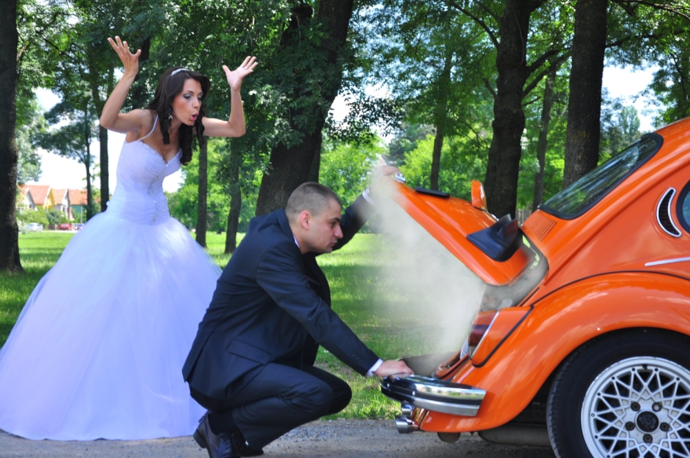 Imagine what you would be cagando en if your car broke down on the way to your wedding.