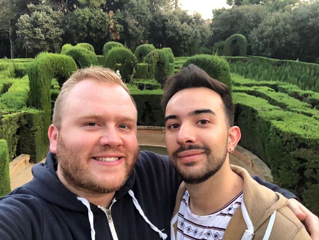 Meet today’s guest writer, Luis, and his boyfriend Chris!